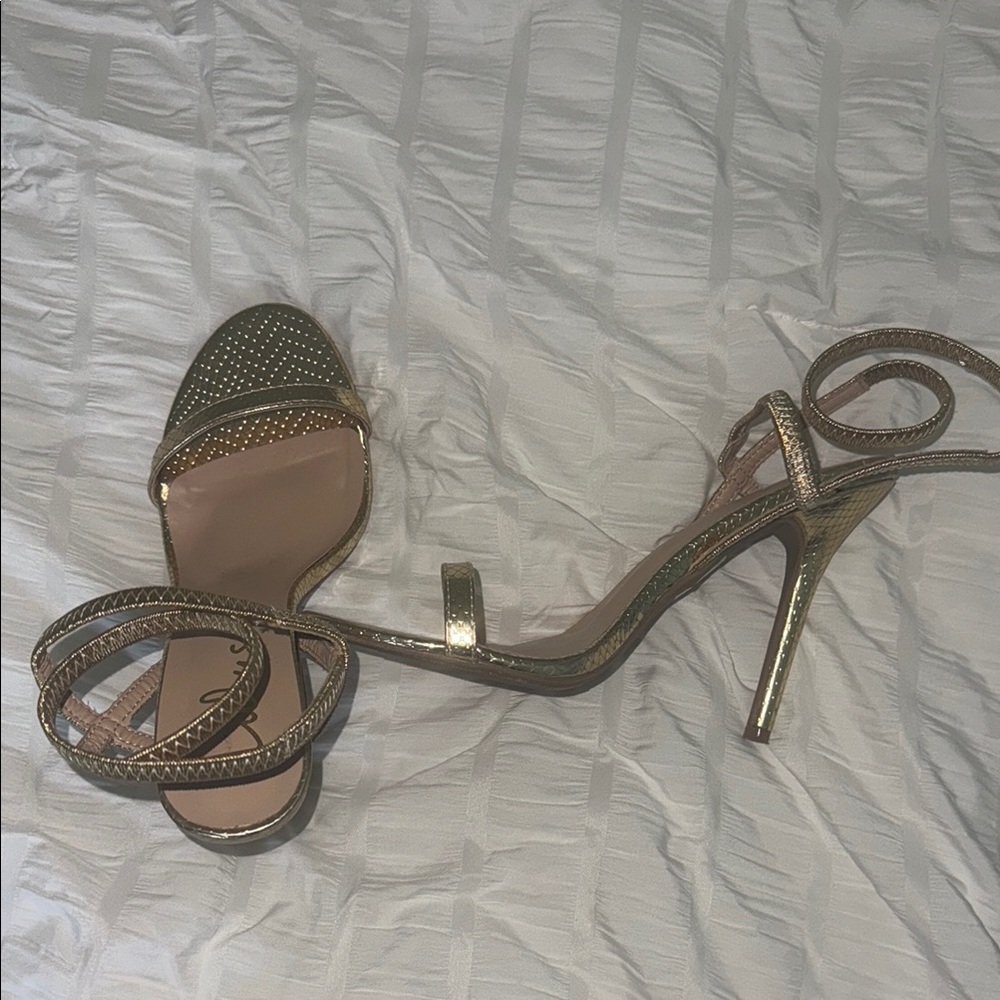 Lulus Gold Heels